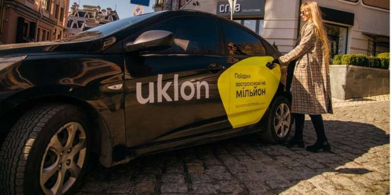 Поки лише у Києві. Uklon запустив новий клас авто, який може рухатися смугами громадського транспорту